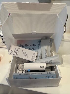 Inito White Fertility & Hormone Test Monitor